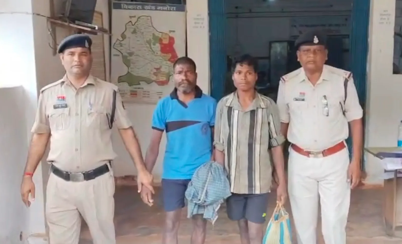 मजदूरी में मिले पैसों पर विवाद,युवक की हत्या, CCTV में कैद हुआ खूनी हमला, बाप-बेटे गिरफ्तार।