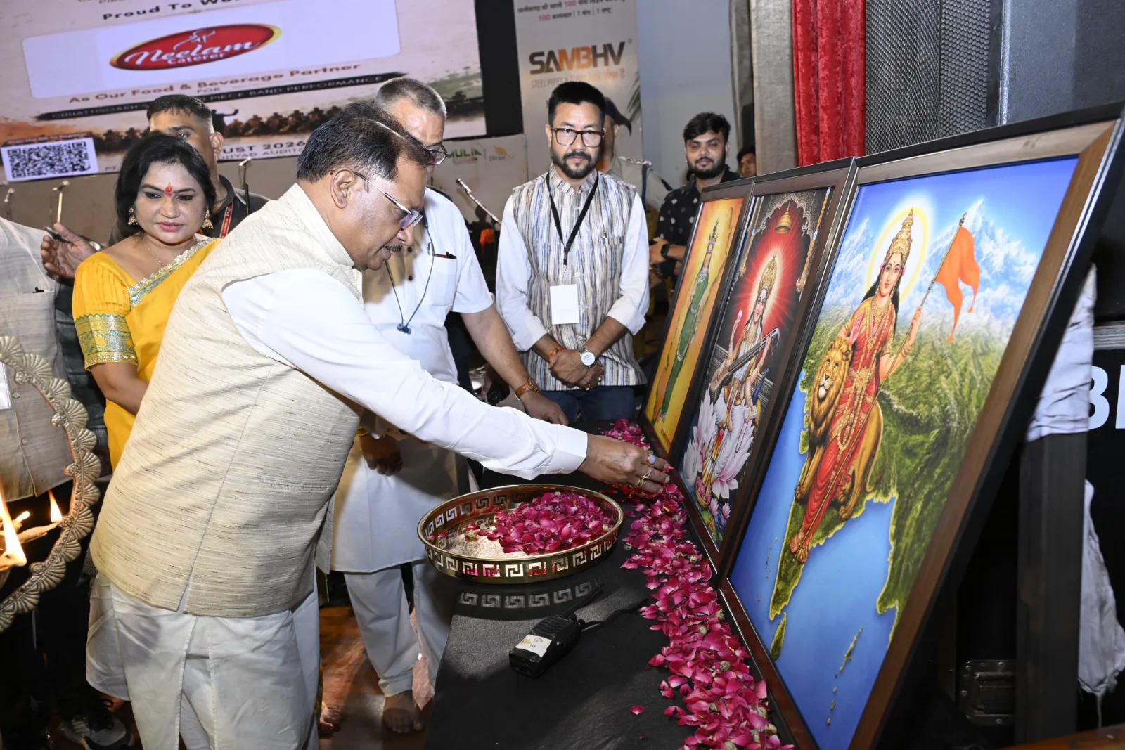 ‘आजादी की धुन’ में गूंजे देशभक्ति के सुर, 100 युवा कलाकारों ने दी लाइव बैंड प्रस्तुति